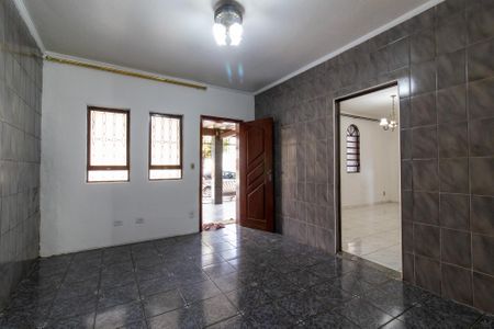Casa à venda com 234m², 3 quartos e 3 vagas Casa à venda com 234m², 3 quartos e 3 vagasSala