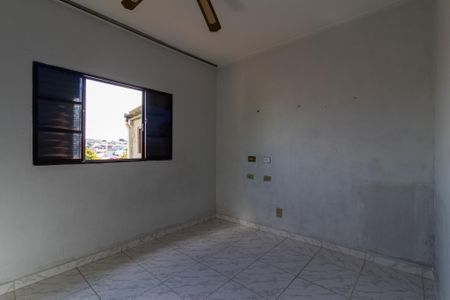 Casa à venda com 234m², 3 quartos e 3 vagas Casa à venda com 234m², 3 quartos e 3 vagasQuarto 3