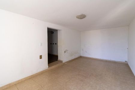 Casa à venda com 234m², 3 quartos e 3 vagas Casa à venda com 234m², 3 quartos e 3 vagasQuarto de Serviço