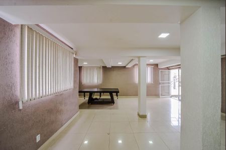 Apartamento à venda com 48m², 2 quartos e 1 vaga Apartamento à venda com 48m², 2 quartos e 1 vagaÁrea comum - Salão de festas