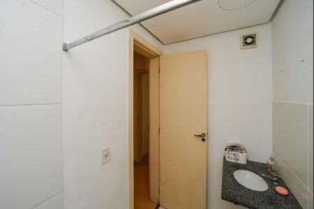 Apartamento à venda com 48m², 2 quartos e 1 vaga Apartamento à venda com 48m², 2 quartos e 1 vagaBanheiro da Suíte
