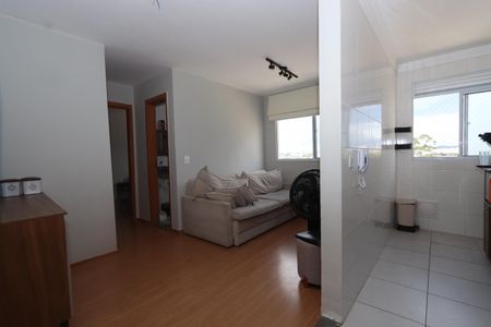 Sala de apartamento para alugar com 2 quartos, 43m² em Cidade São Mateus, São Paulo