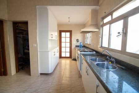 Casa para alugar com 960m², 4 quartos e 10 vagasCozinha