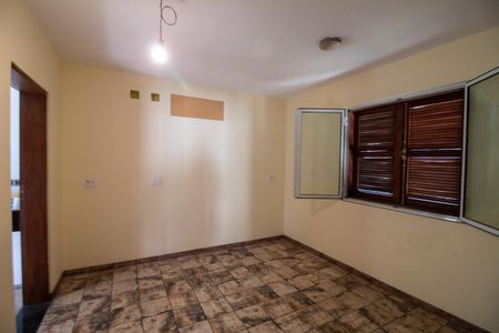 Casa para alugar com 960m², 4 quartos e 10 vagasSótão