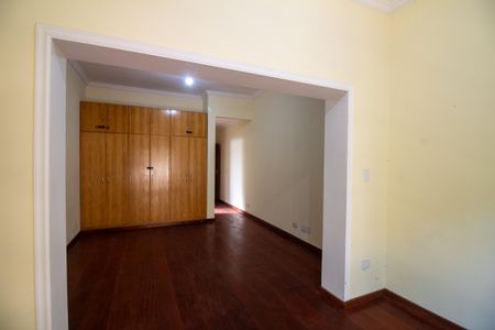 Casa para alugar com 960m², 4 quartos e 10 vagasSuíte 2