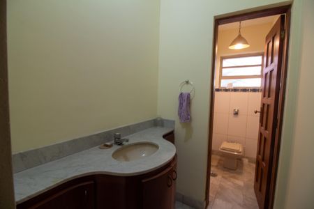 Casa para alugar com 960m², 4 quartos e 10 vagasLavabo