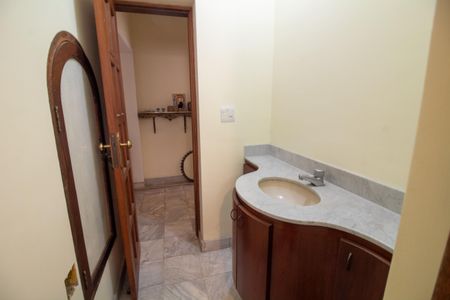 Casa para alugar com 960m², 4 quartos e 10 vagasLavabo