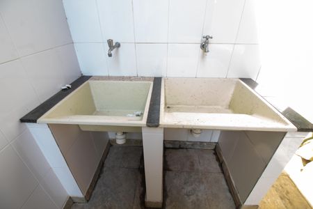 Casa para alugar com 960m², 4 quartos e 10 vagasÁrea de Serviço - Externa