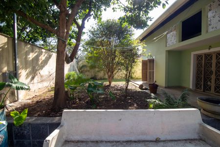Casa para alugar com 960m², 4 quartos e 10 vagasJardim / Fachada Interna