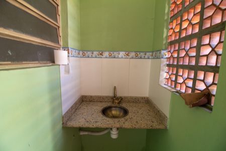 Casa para alugar com 960m², 4 quartos e 10 vagasBanheiro de Serviço