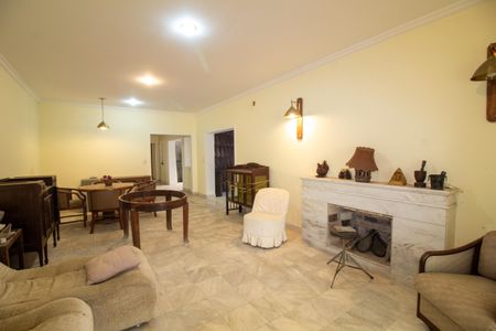 Casa para alugar com 960m², 4 quartos e 10 vagasSala