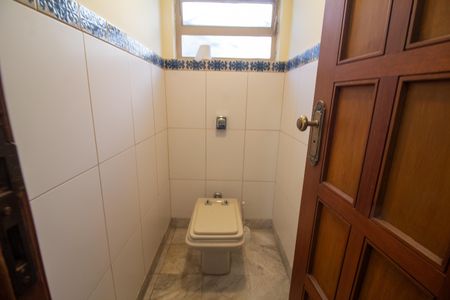 Casa para alugar com 960m², 4 quartos e 10 vagasLavabo