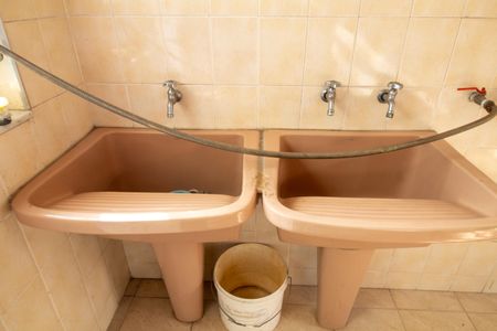 Casa para alugar com 960m², 4 quartos e 10 vagasÁrea de Serviço