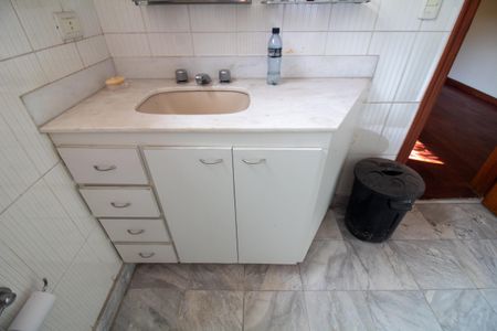 Casa para alugar com 960m², 4 quartos e 10 vagasBanheiro da Suíte 1