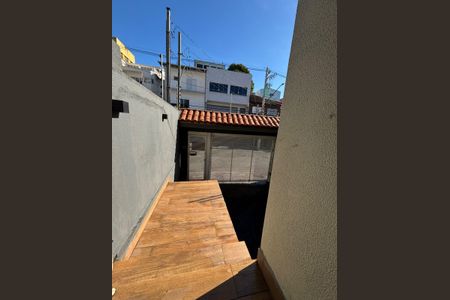 Casa à venda com 240m², 3 quartos e 3 vagas Casa à venda com 240m², 3 quartos e 3 vagasÁrea Externa