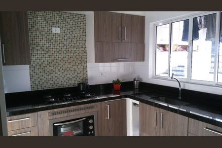 Casa à venda com 240m², 3 quartos e 3 vagas Casa à venda com 240m², 3 quartos e 3 vagasCozinha