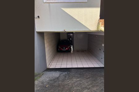 Casa à venda com 240m², 3 quartos e 3 vagas Casa à venda com 240m², 3 quartos e 3 vagasGaragem