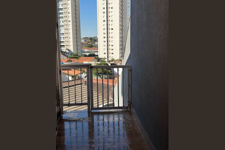 Casa à venda com 240m², 3 quartos e 3 vagas Casa à venda com 240m², 3 quartos e 3 vagasÁrea Externa