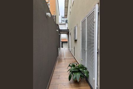 Casa à venda com 240m², 3 quartos e 3 vagas Casa à venda com 240m², 3 quartos e 3 vagasÁrea Externa