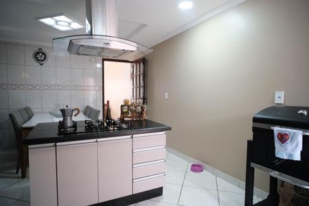 Casa à venda com 180m², 3 quartos e 4 vagasCozinha