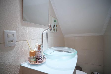 Casa à venda com 180m², 3 quartos e 4 vagasLavabo