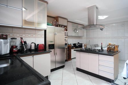 Casa à venda com 180m², 3 quartos e 4 vagasCozinha