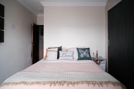 Casa à venda com 180m², 3 quartos e 4 vagasSuíte