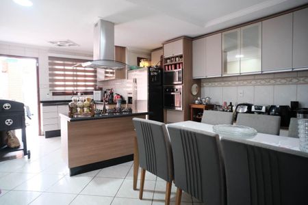 Casa à venda com 180m², 3 quartos e 4 vagasCozinha