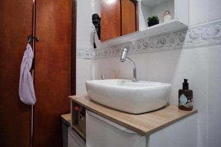 Casa à venda com 180m², 3 quartos e 4 vagasBanheiro da Suíte