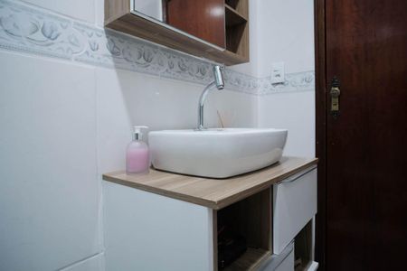 Casa à venda com 180m², 3 quartos e 4 vagasBanheiro