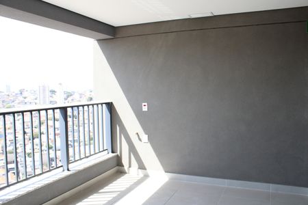 Apartamento para alugar com 81m², 3 quartos e 1 vagaVaranda