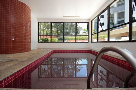 Apartamento à venda com 103m², 1 quarto e 2 vagas Apartamento à venda com 103m², 1 quarto e 2 vagasPiscina Coberta