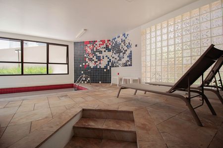 Apartamento à venda com 103m², 1 quarto e 2 vagas Apartamento à venda com 103m², 1 quarto e 2 vagasPiscina Coberta