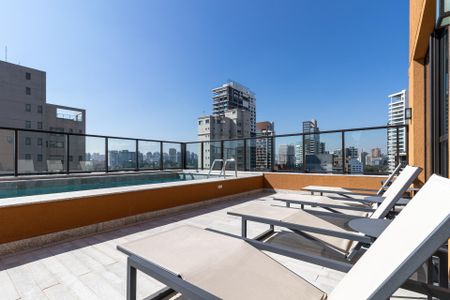 Studio à venda com 20m², 1 quarto e sem vagaÁrea comum - Piscina