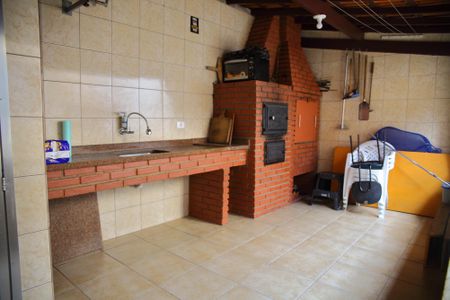 Casa à venda com 200m², 3 quartos e 2 vagasÁrea Externa