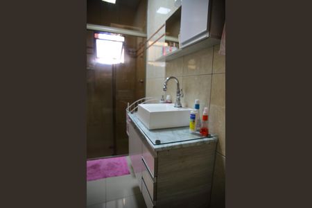 Casa à venda com 200m², 3 quartos e 2 vagasBanheiro Suíte