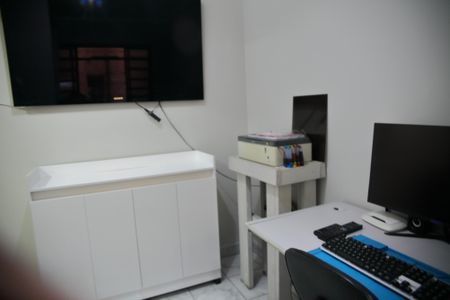 Casa à venda com 200m², 3 quartos e 2 vagasQuarto de Serviço