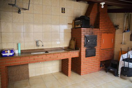 Casa à venda com 200m², 3 quartos e 2 vagasÁrea Externa