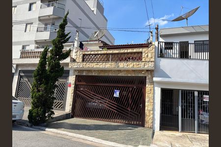 Casa à venda com 200m², 3 quartos e 2 vagasFachada