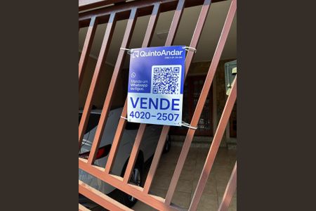 Casa à venda com 200m², 3 quartos e 2 vagasPlaca