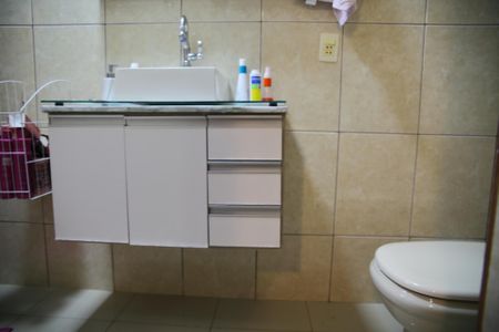 Casa à venda com 200m², 3 quartos e 2 vagasBanheiro Suíte