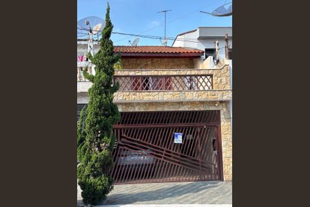 Casa à venda com 200m², 3 quartos e 2 vagasFachada