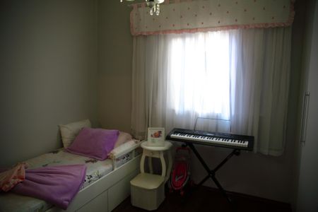 Casa à venda com 200m², 3 quartos e 2 vagasQuarto 1