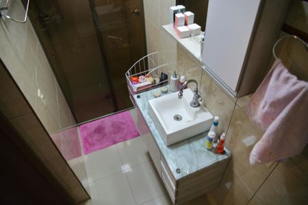 Casa à venda com 200m², 3 quartos e 2 vagasBanheiro Suíte