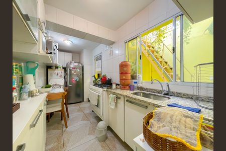 Casa à venda com 170m², 2 quartos e 1 vagaCozinha