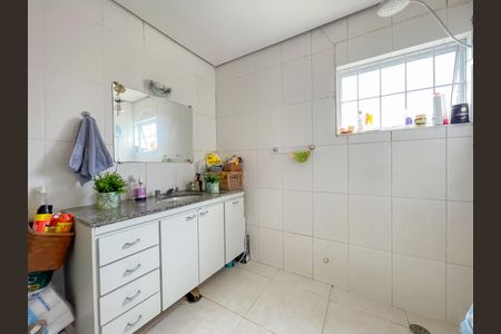 Casa à venda com 170m², 2 quartos e 1 vagaBanheiro da Suíte 1