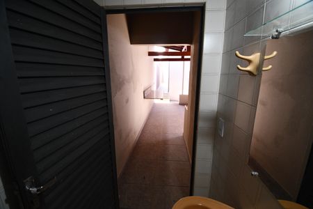 Casa à venda com 130m², 3 quartos e 3 vagasBanheiro de serviço