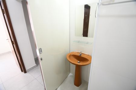 Casa à venda com 130m², 3 quartos e 3 vagasBanheiro 