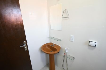 Casa à venda com 130m², 3 quartos e 3 vagasBanheiro Quarto 3 - Suíte