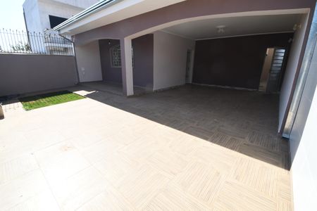 Casa à venda com 130m², 3 quartos e 3 vagasGaragem